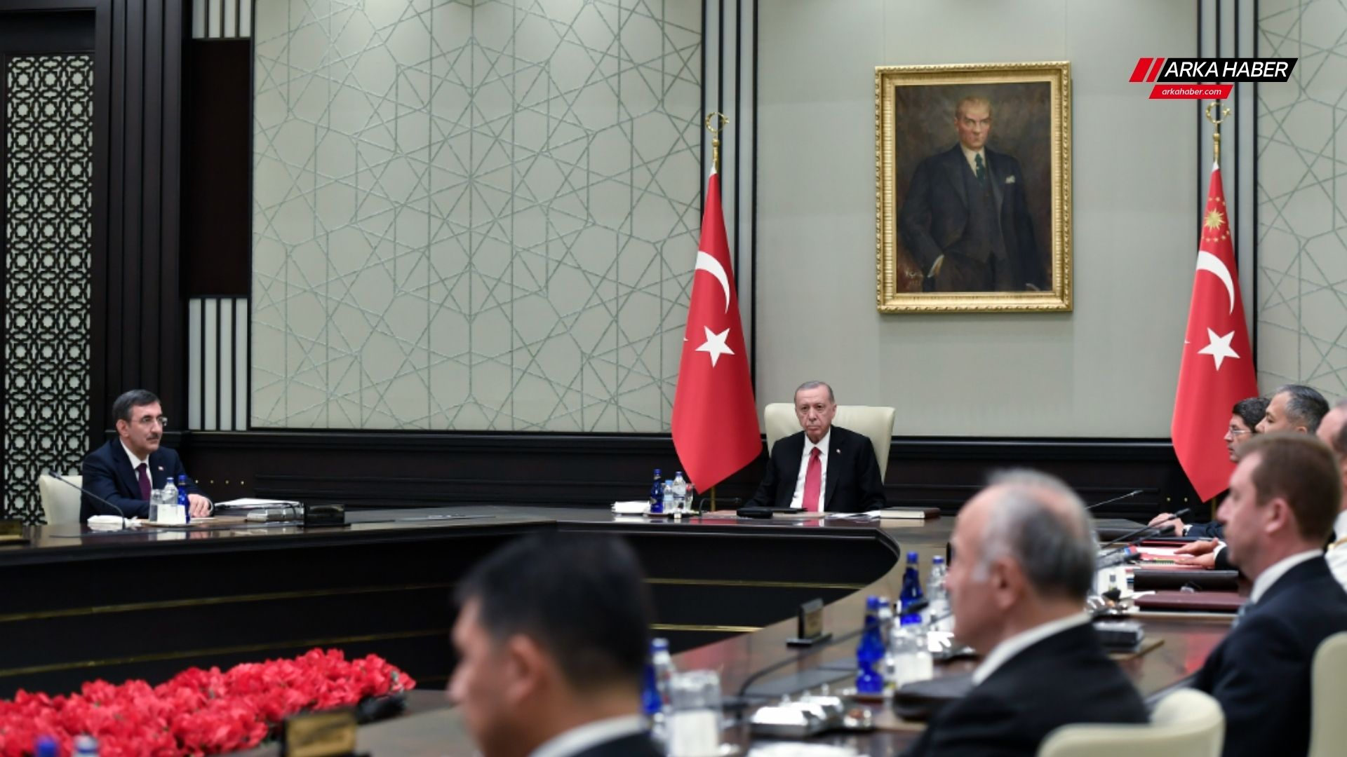 MGK Bildirisi: "Suriye topraklarının bölücü terörden arındırılması, öncelikle Suriye’nin menfaatlerini ve bekasını teminat altına alacak"